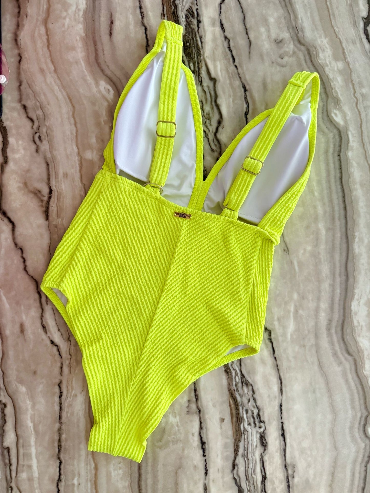 Yellow One Piece (Brazil Colección)